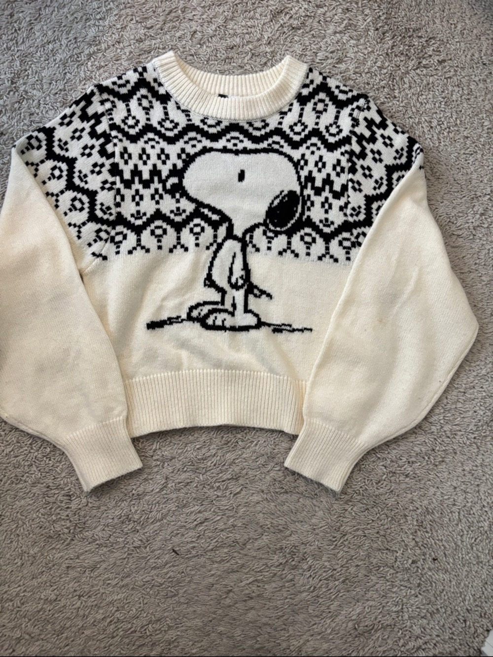 H&M Cream and Black Snoopy Knit Crewneck Sweater
